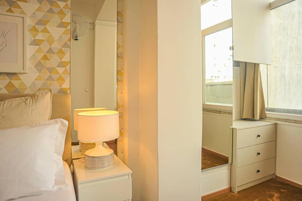 Guesthouse Marques De Pombal - 8 Bedroom Apartment Lisboa Екстериор снимка